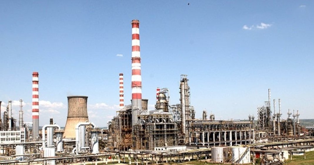 Rafinăria Lukoil nu va fi preluată de statul român; procesul de vânzare va avea loc în două faze (surse)