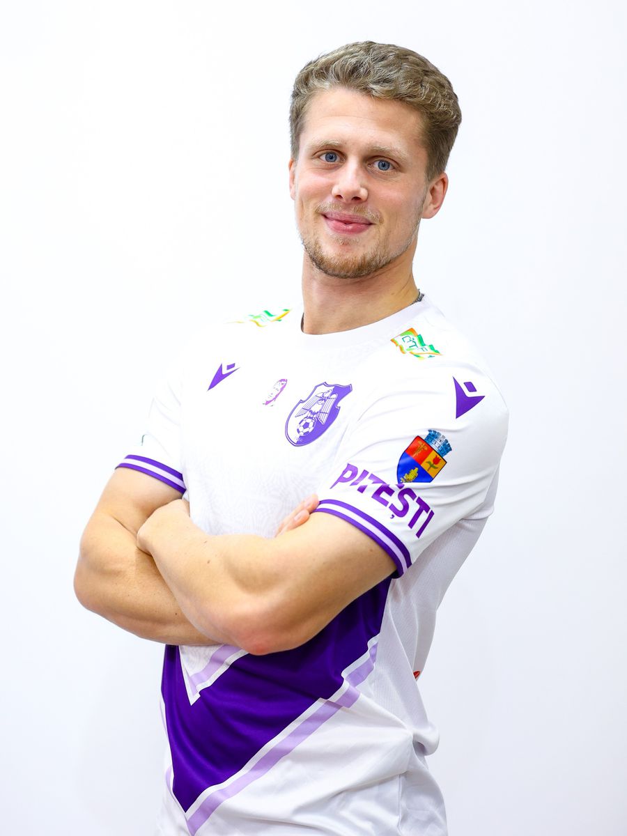 Întoarcere impresionantă în Superliga! Ex-fotbalistul de la Rapid a parafat