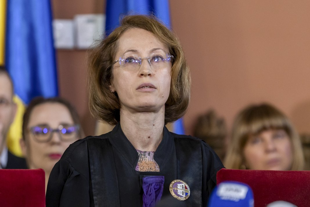 Judecătoarea Raluca Moroșanu, reclamată pentru „represalii” ca urmare a comportamentului său, afirmă Recorder: „Scoasă din dosar” la solicitarea unui „avocat des invitat la România TV”