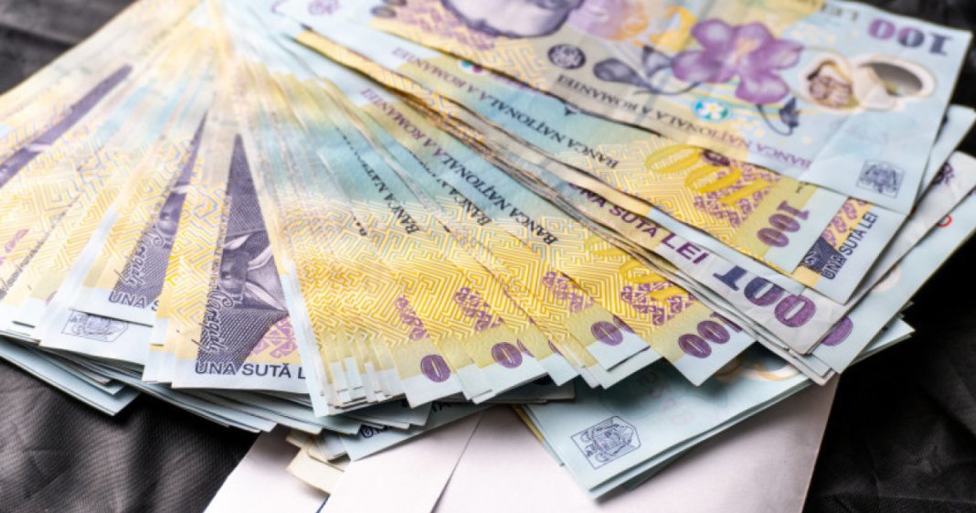 Scăderea taxei pe stâlp și diminuarea impozitului minim pe cifra de afaceri la 0,5% începând din 2027.