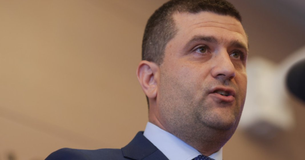 Radu Miruță oferă clarificări asupra declarației legate de Ceaușescu, ca răspuns la reacții: „Renunțarea la libertate nu reprezintă patriotism”