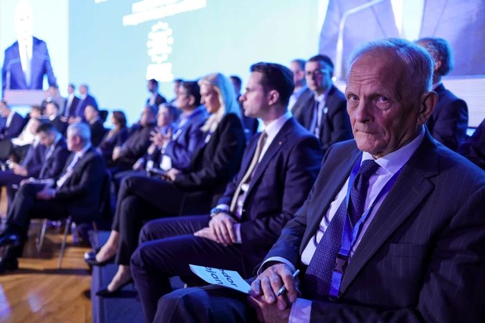 De ce PSD continuă să rămână la putere: Theodor Stolojan clarifică importanța „reformelor pe deplin”