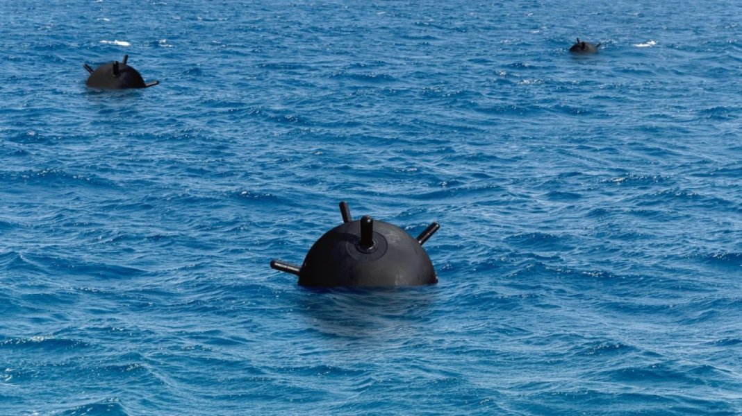 Accident de circulație în Dâmbovița: un microbuz având 20 de elevi a fost implicat într-o ciocnire cu un TIR. A fost activat Planul Roșu de Intervenție.