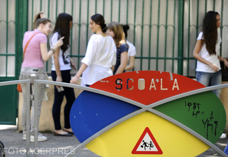 Baremul de corectare pentru simularea Evaluării Naționale 2026 la Română, clasa a VIII-a, va fi disponibil la ora 15:00.