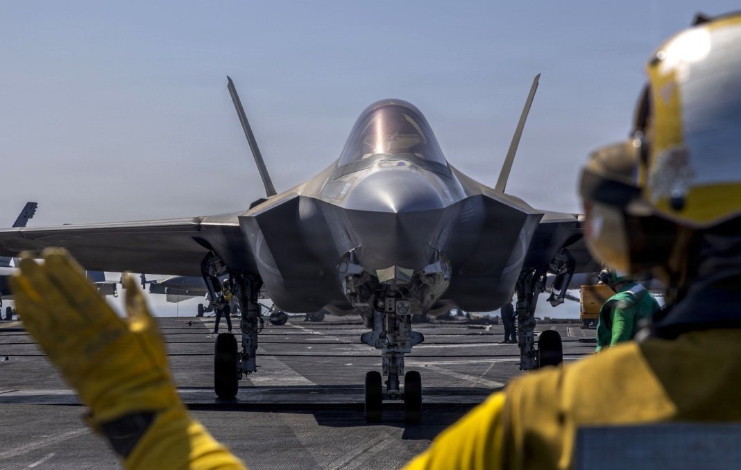 SUA desfășoară trupe suplimentare în Orientul Mijlociu. Pușcașii marini și navele au pornit deja către zona de conflict.