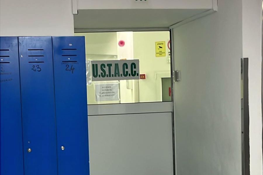 Mircea Lucescu a avut un infarct miocardic acut! Medicul l-a salvat și acum este în secția de terapie pentru pacienți cu probleme cardiace grave.