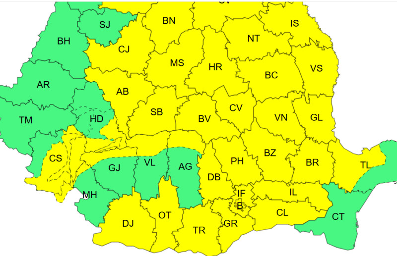 ANM a revizuit prognoza: perioada precipitațiilor și a furtunilor. Județele aflate sub cod galben și informații relevante.