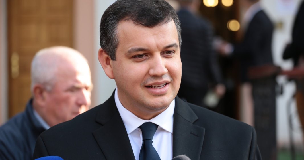 Eugen Tomac, după o oră de conversații cu conducătorii PNL: „Părăsesc cu încredere această...