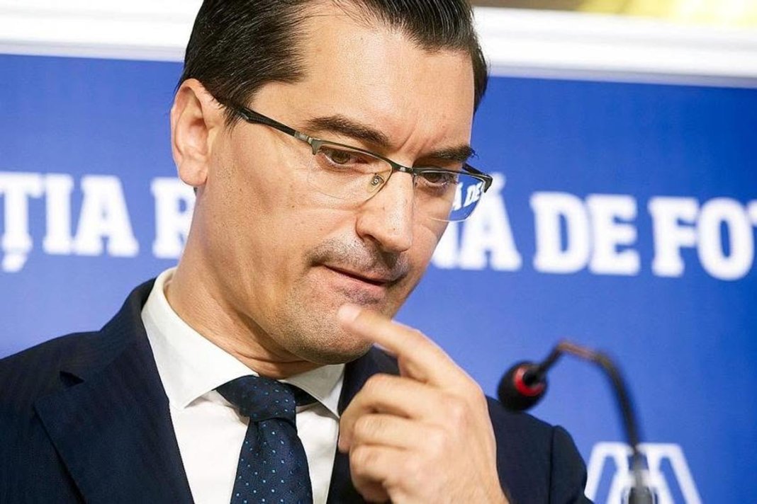 TAS a abrogat regula „5+6”! » Craiova și Rapid au sărbătorit victoria împotriva FRF, însă... rămân fără fonduri!