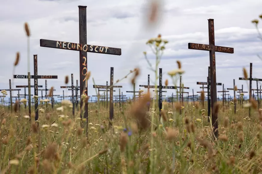 Cimitirul străinilor din Dumbrava Cimitirul străinilor din Dumbrava. Viorel Pașca: „Toți, fără a ține cont de credință, au aceeași cruce”