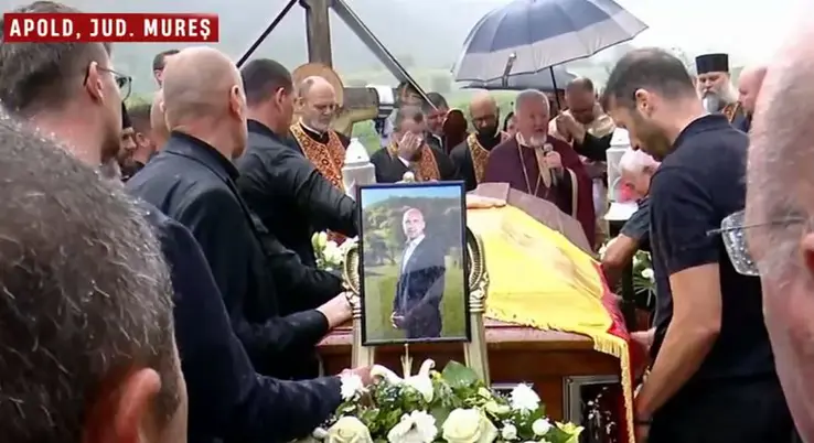 Gabi Mureșan, de trei ori campion al României, își doarme somnul de veci în satul său natal » Zeci de persoane și-au exprimat condoleanțele pentru fostul jucător de fotbal