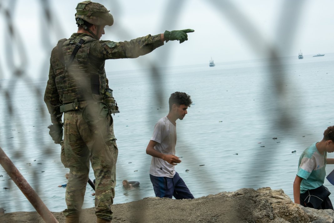 Criza migrației în Ceuta, Spania: De la „Europa somnambulă se dezvăluie la migrație” la „48.000 din 50.000 au fost deja respinși”